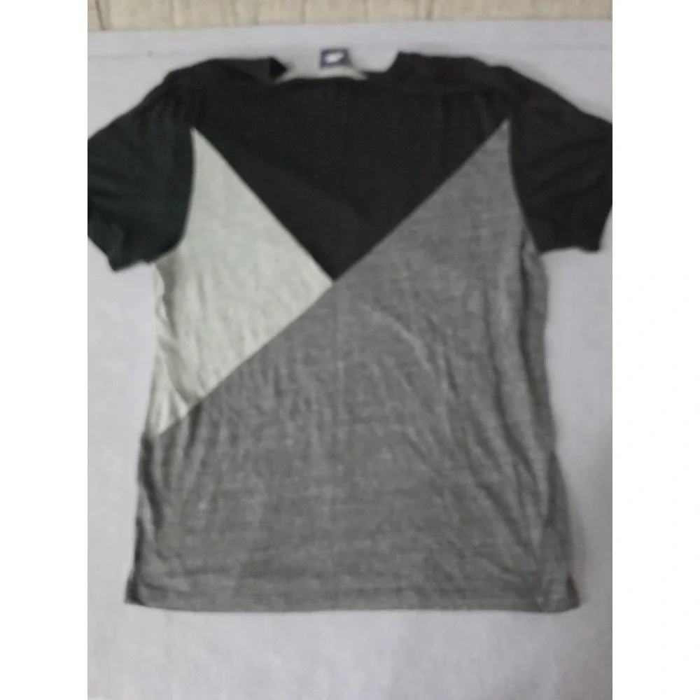 Nike Men Shirt XL Gray White Colorblock Logo Short Sleeve Crew Neck Tee